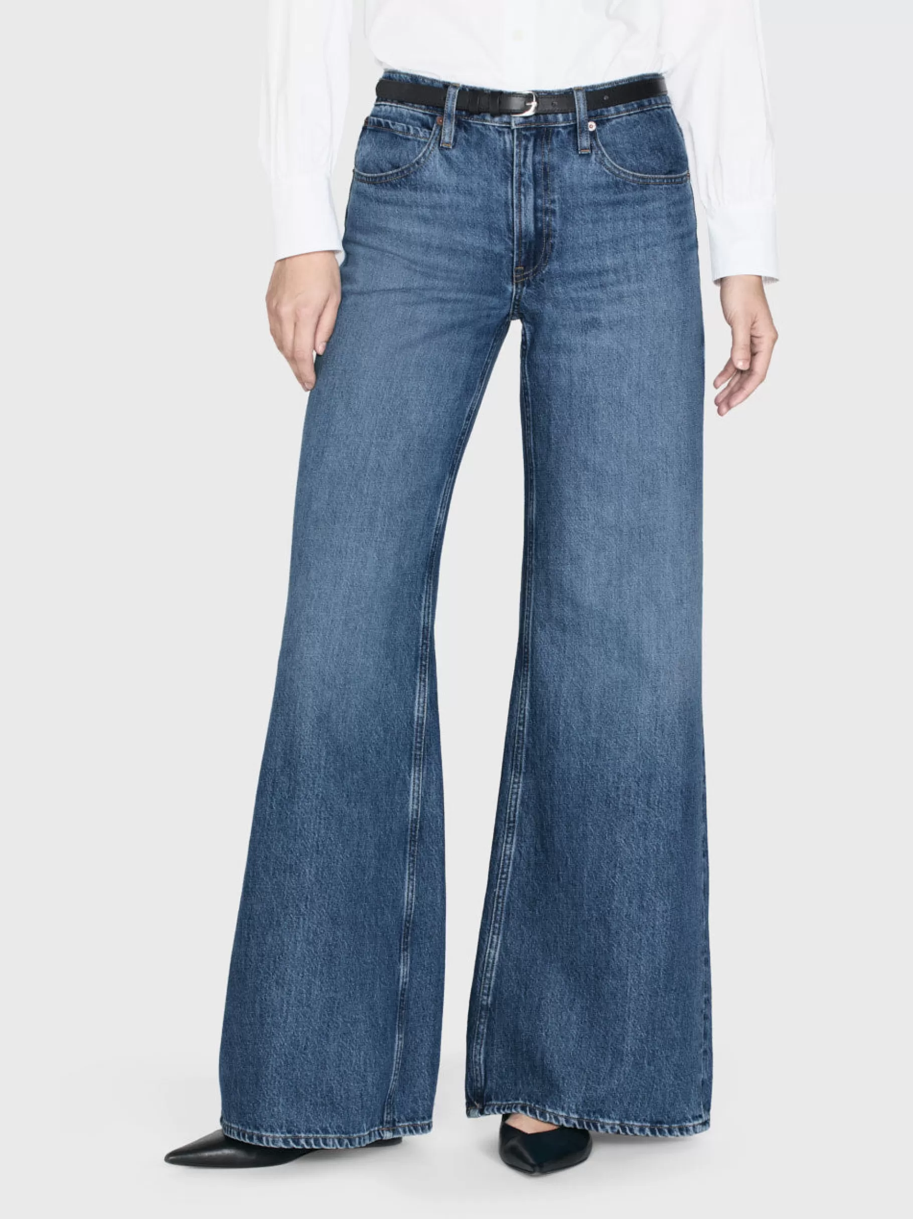 Wide Leg*FRAME Easy Wide Flare in Lucite
