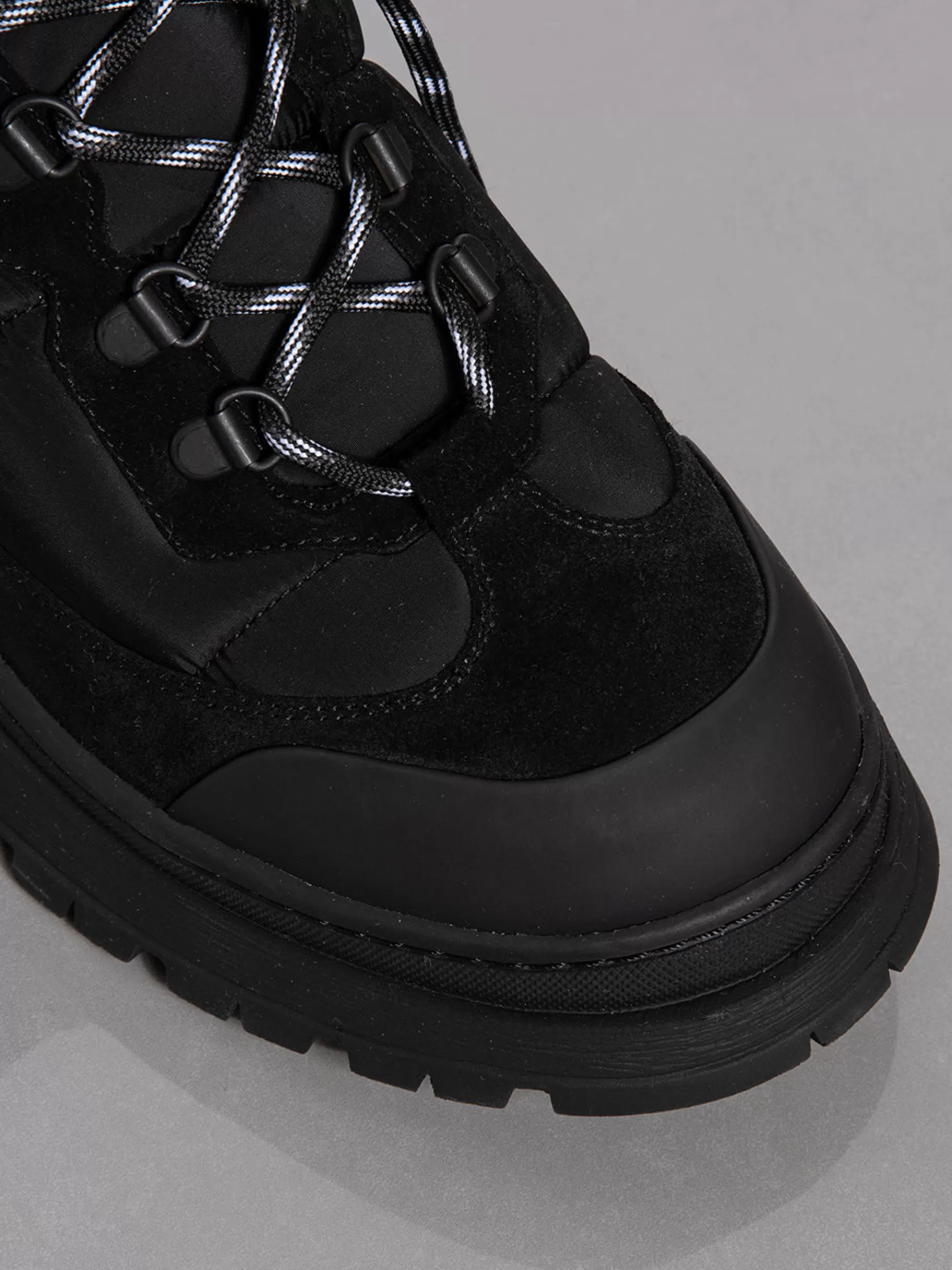 Accessories & Shoes*FRAME Hiking Lug Sole Boot in Noir