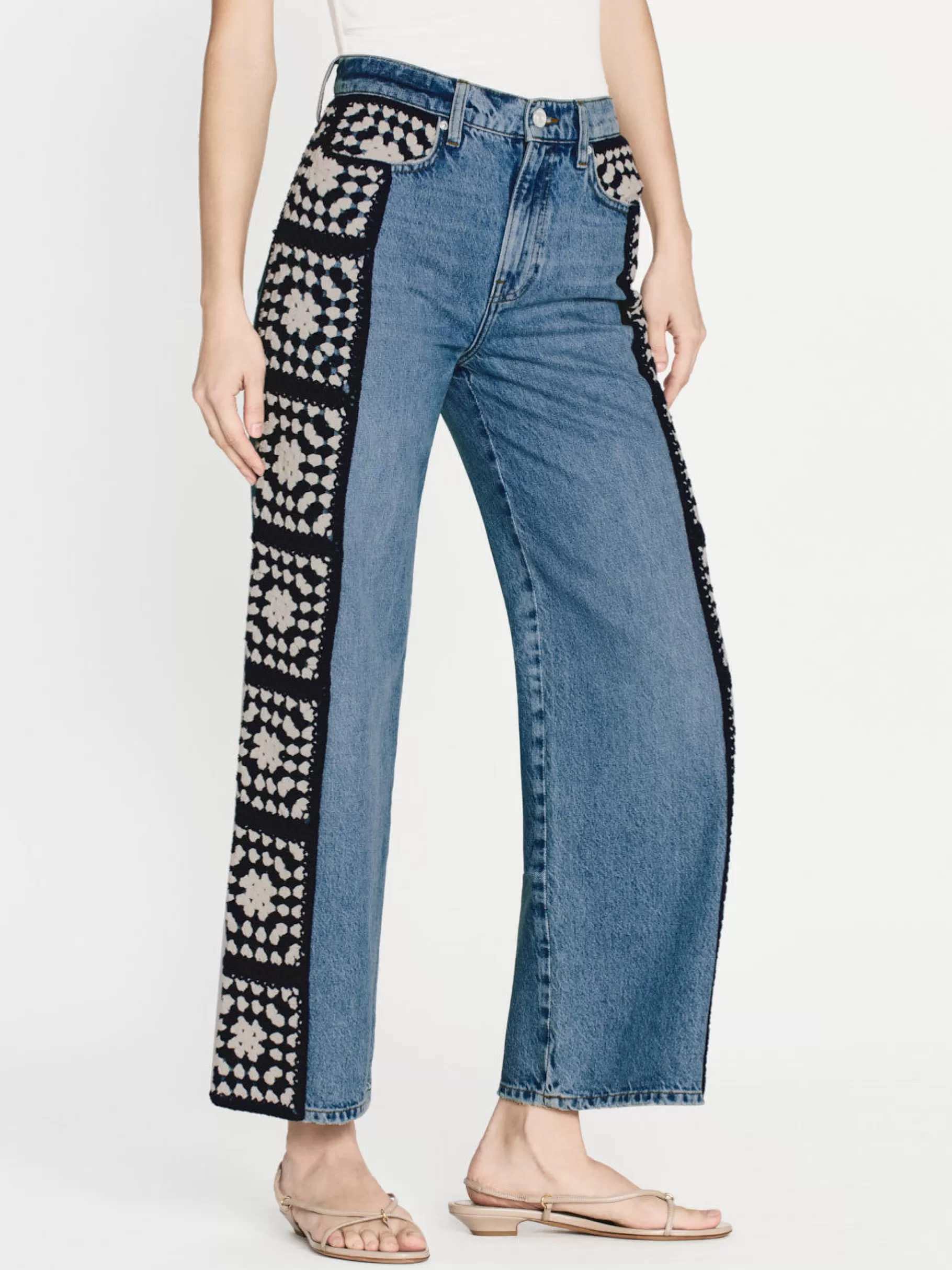 le_jane_crop_crochet__in__baines_clean_5.webp Straight*FRAME Le Jane Crop Crochet in Baines Clean Bainesclean