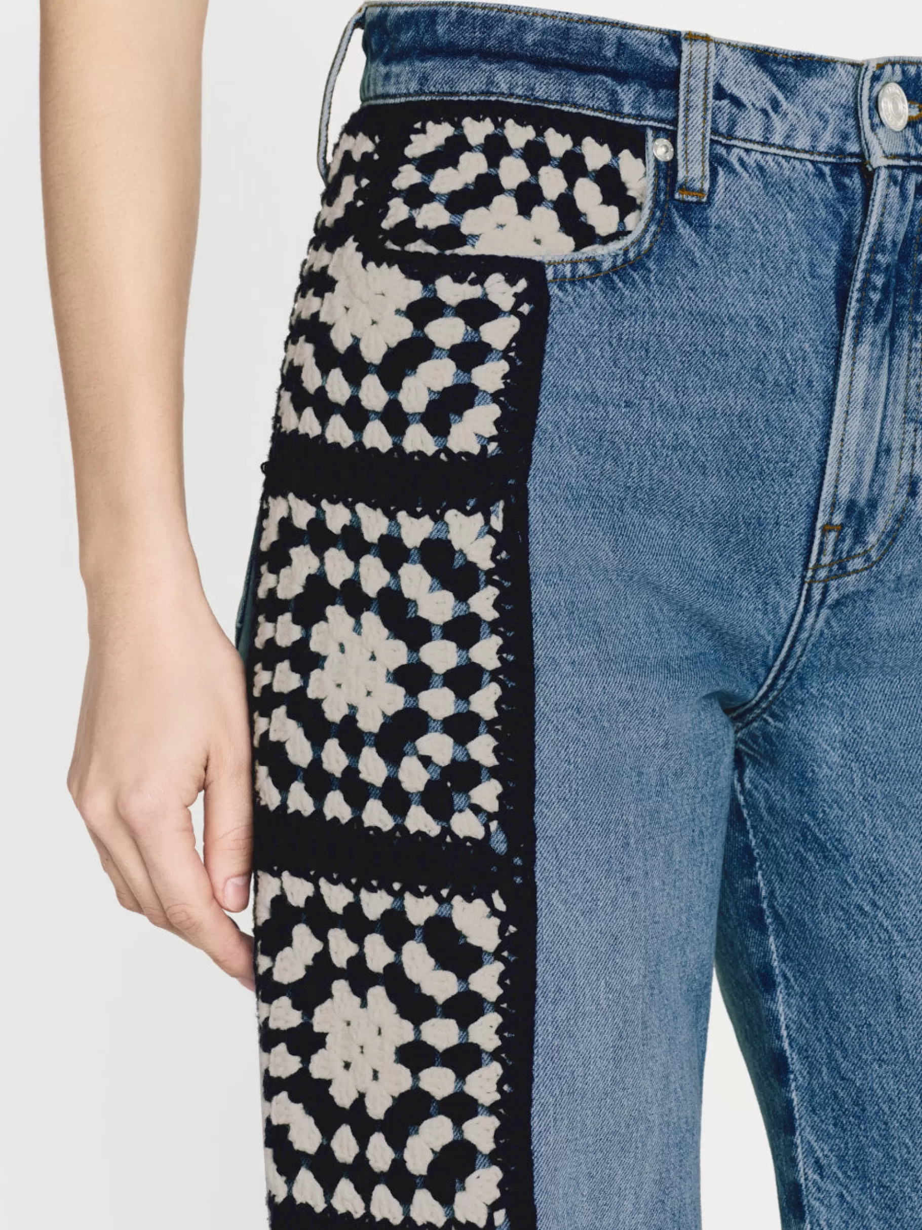 le_jane_crop_crochet__in__baines_clean_6.webp Straight*FRAME Le Jane Crop Crochet in Baines Clean Bainesclean