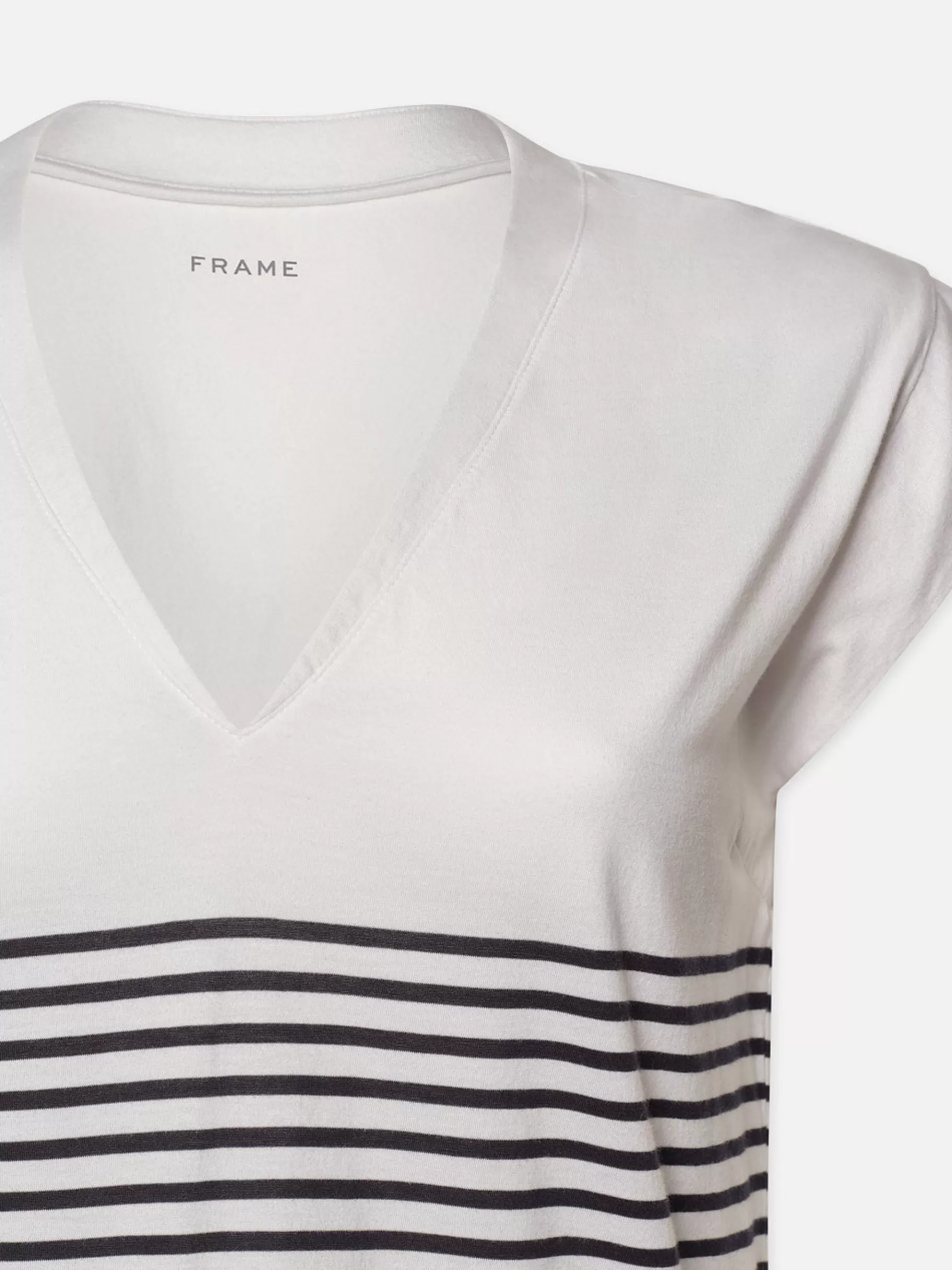 Tanks & Tees*FRAME Le Mid Rise V Neck Tee in Navy Multi Navymulti