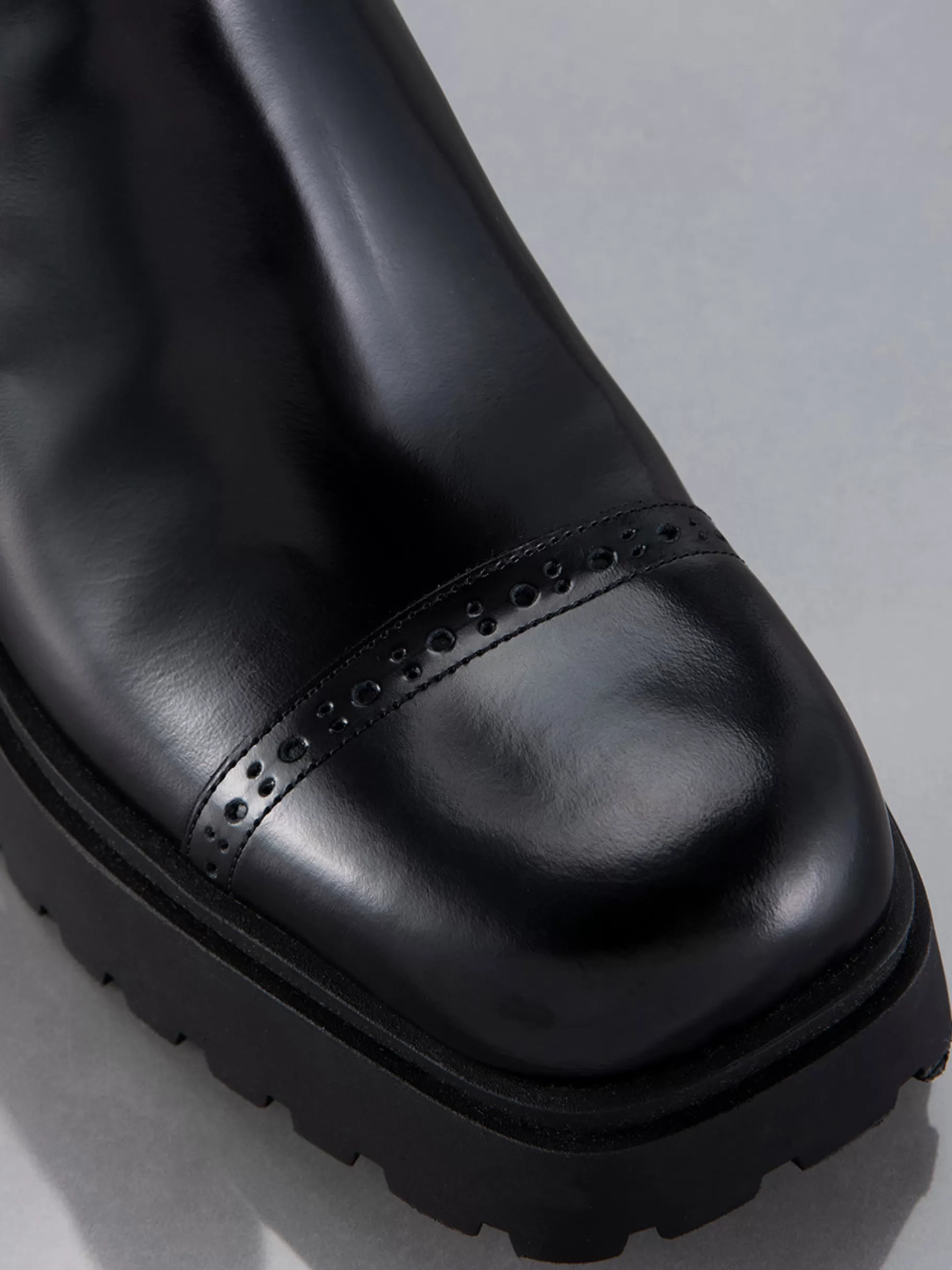 All Accessories & Shoes*FRAME Lumi Lug Boot in Noir