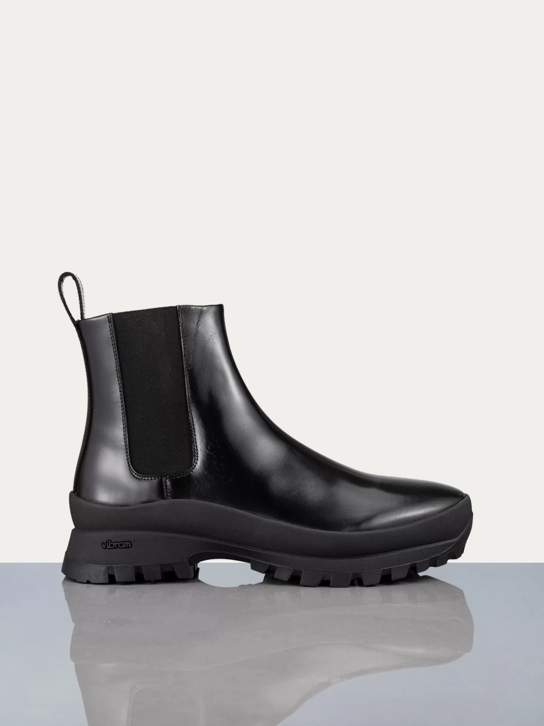 Accessories & Shoes*FRAME Men's Lug Sole Boot in Noir