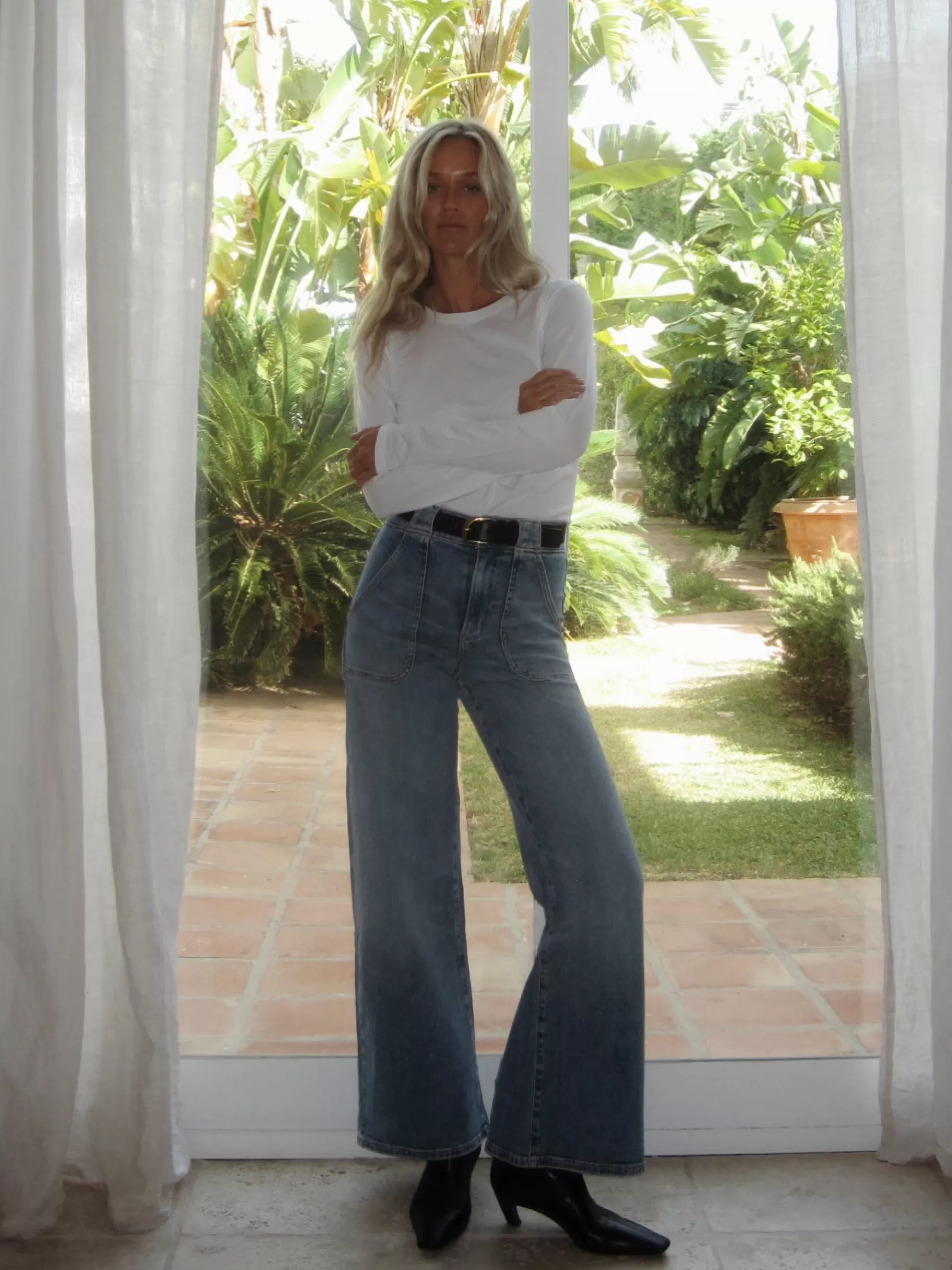 Wide Leg*FRAME Modern Pocket Jean in Carpenter