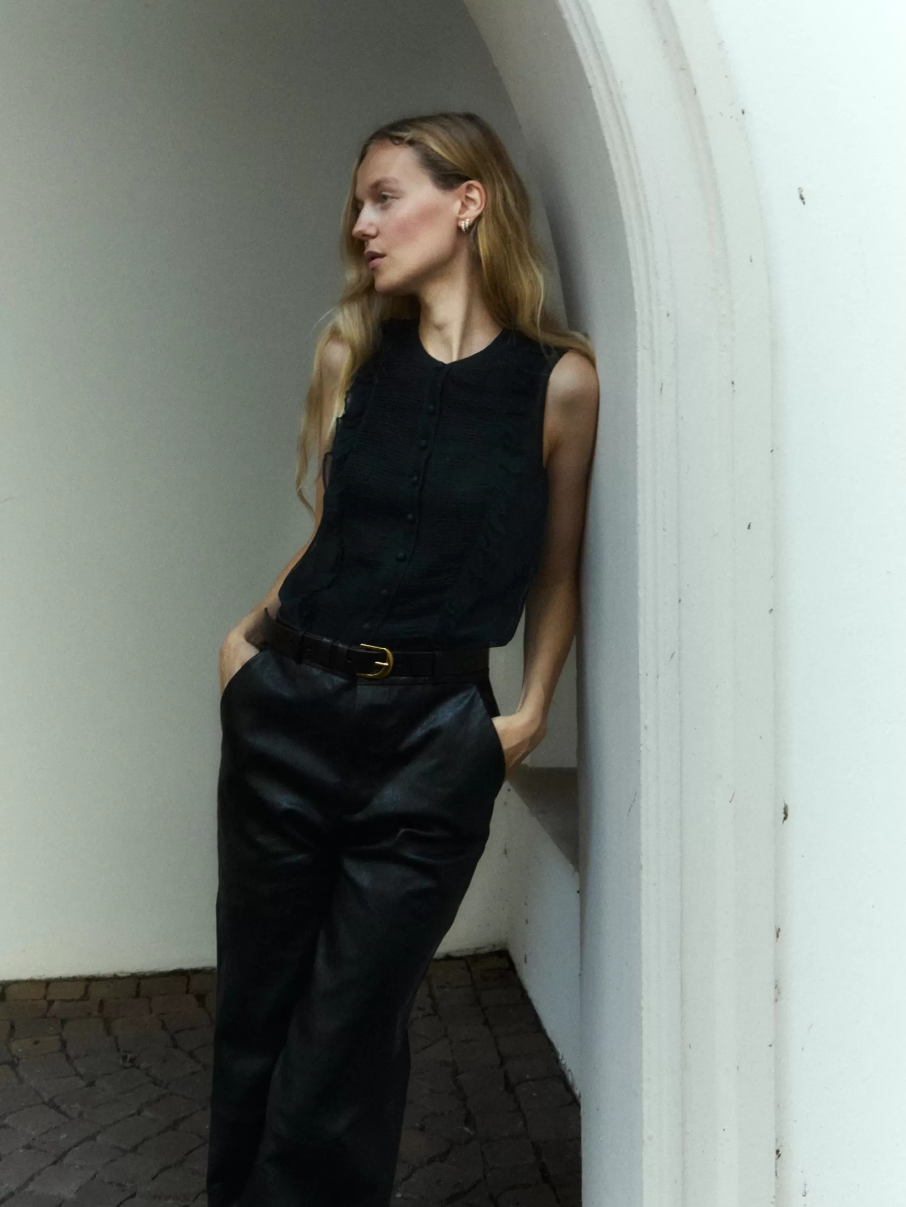 Tops & Blouses*FRAME Sleeveless Ruffle Trim Blouse in Black